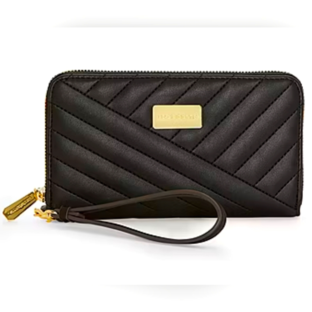 NWT LIZ CLAIBORNE Erica Zip Around Wallet Black Quilt